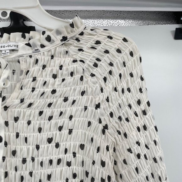 Rose + Olive Heart Print Blouse Long Sleeve Smocked Ivory/Black Size Small - Picture 4 of 8